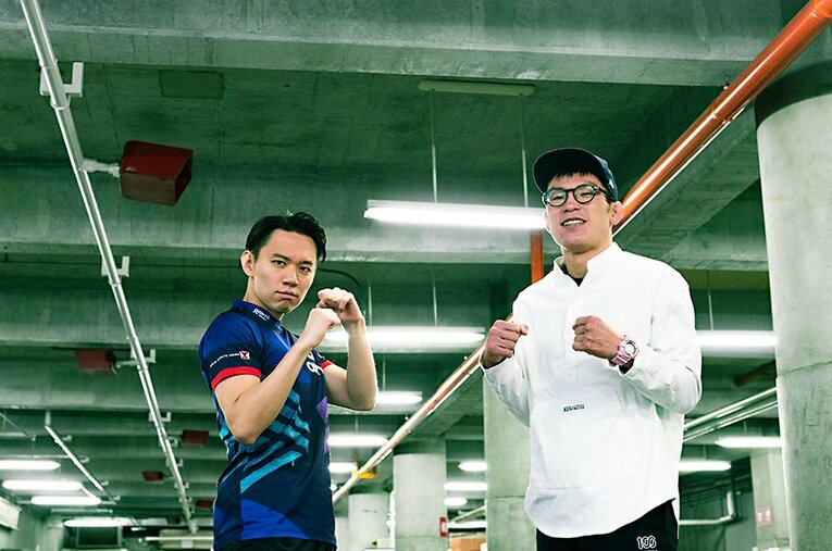 “異業種格闘対談”にのぞむ東大卒プロゲーマー・ときど（左）とプロ格闘家・青木真也 ／ photograph by Wataru Sato