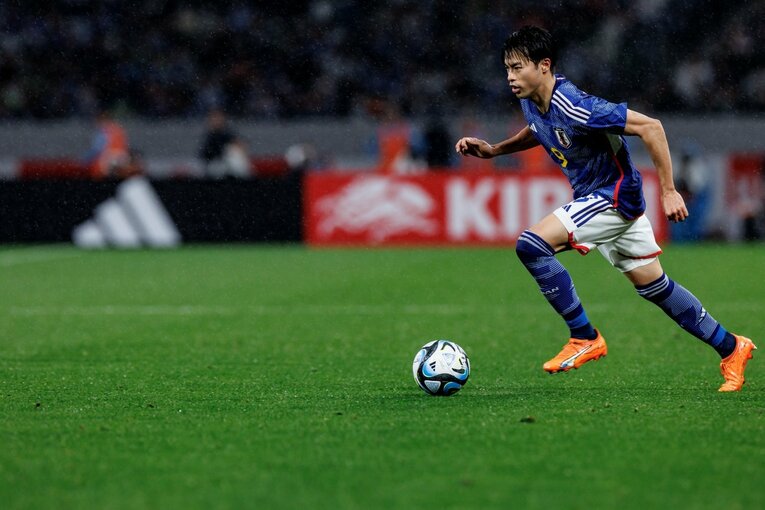 ウルグアイ戦の三笘薫　©Kiichi Matsumoto/JMPA