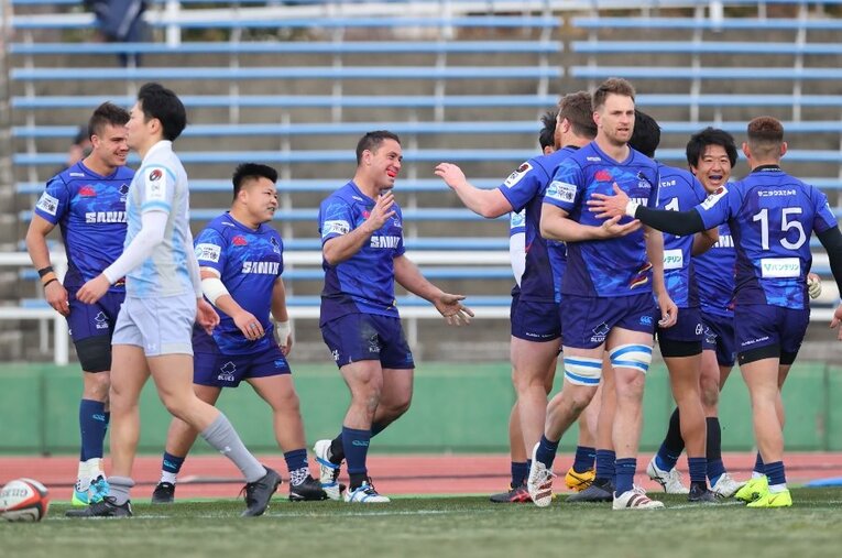 廃部の可能性を報じられた宗像サニックスブルース。昨季限りで廃部したコカ・コーラレッドスパークスに続き、またしても九州のチームが岐路に立たされた ／ photograph by JRLO