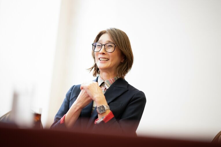 「主人に申し訳ない」悩んだ妊活を45歳で“卒業”…元バレーボール日本代表・益子直美が語る“12歳差夫婦”の関係性「その言葉に救われました」(5)