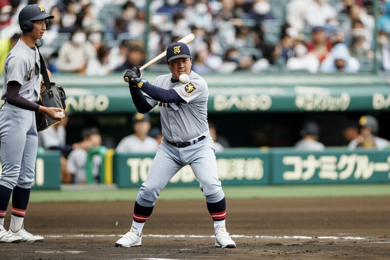 仙台育英を率いる須江航監督　 ©Kiichi Matsumoto