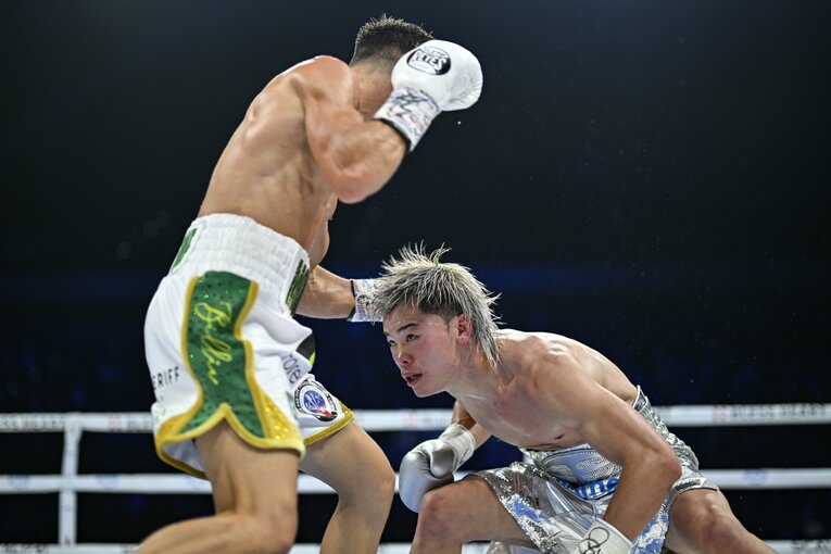 モロニーの攻撃をかわす那須川天心　©︎Hiroaki Yamaguchi