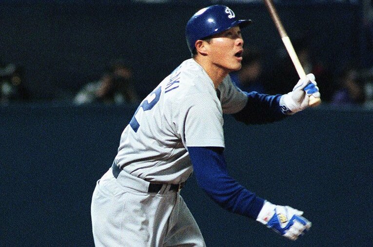 1996年の山崎武司。94年頃は戦力外もちらついていたが、結婚を機に覚醒を果たした ／ photograph by JIJI PRESS