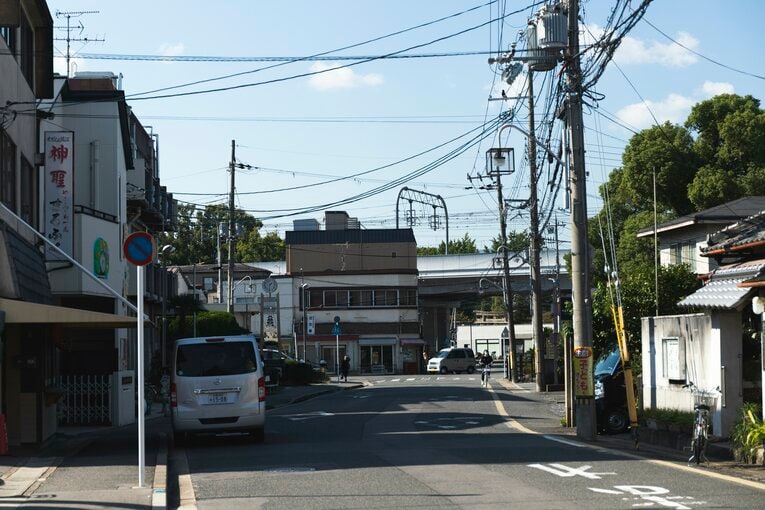 【菊花賞】「京都競馬場の最寄りやけど…」京阪電車の“ナゾの競馬駅”「淀駅」には何がある？(22)