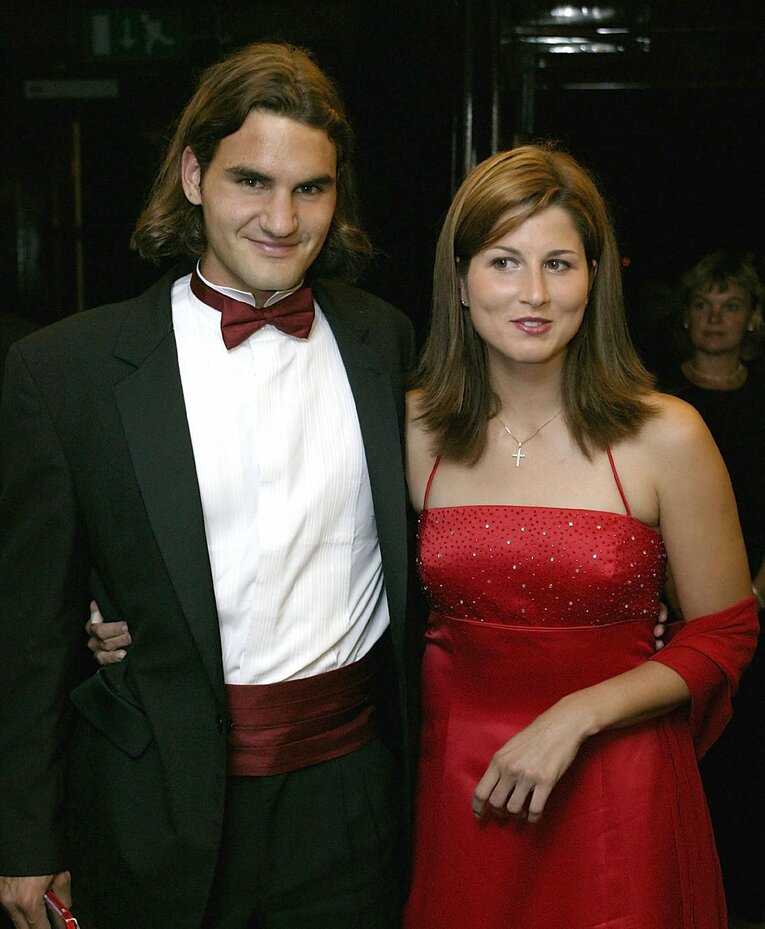 8月8日に40歳になるフェデラー（左）と、妻で元テニスプレーヤーのミルカ（2003年撮影）　©Getty Images