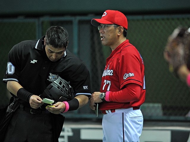 軍隊のように厳しい練習」も今は昔。CS初進出を果たした広島の変貌ぶり