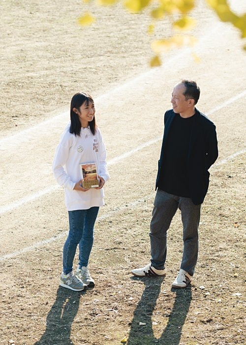 11月丹波篠山で対談をした田中希実選手と万城目学さん