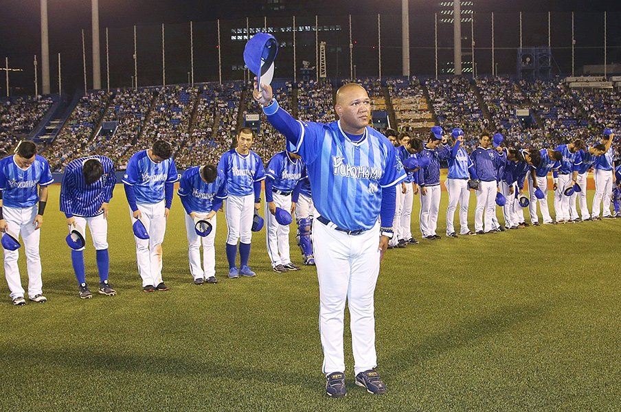 ラミレス監督だから4位になれた?DeNAが悩んだケガ人、先発、打順。<Number Web> photograph by Kyodo News