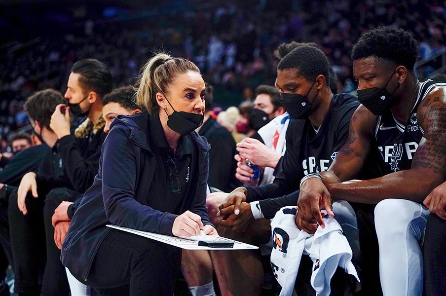 NBAに女性HCが誕生する日は!? ハモンが切り拓いてきた道と選択。＜Number Web＞ photograph by Getty Images