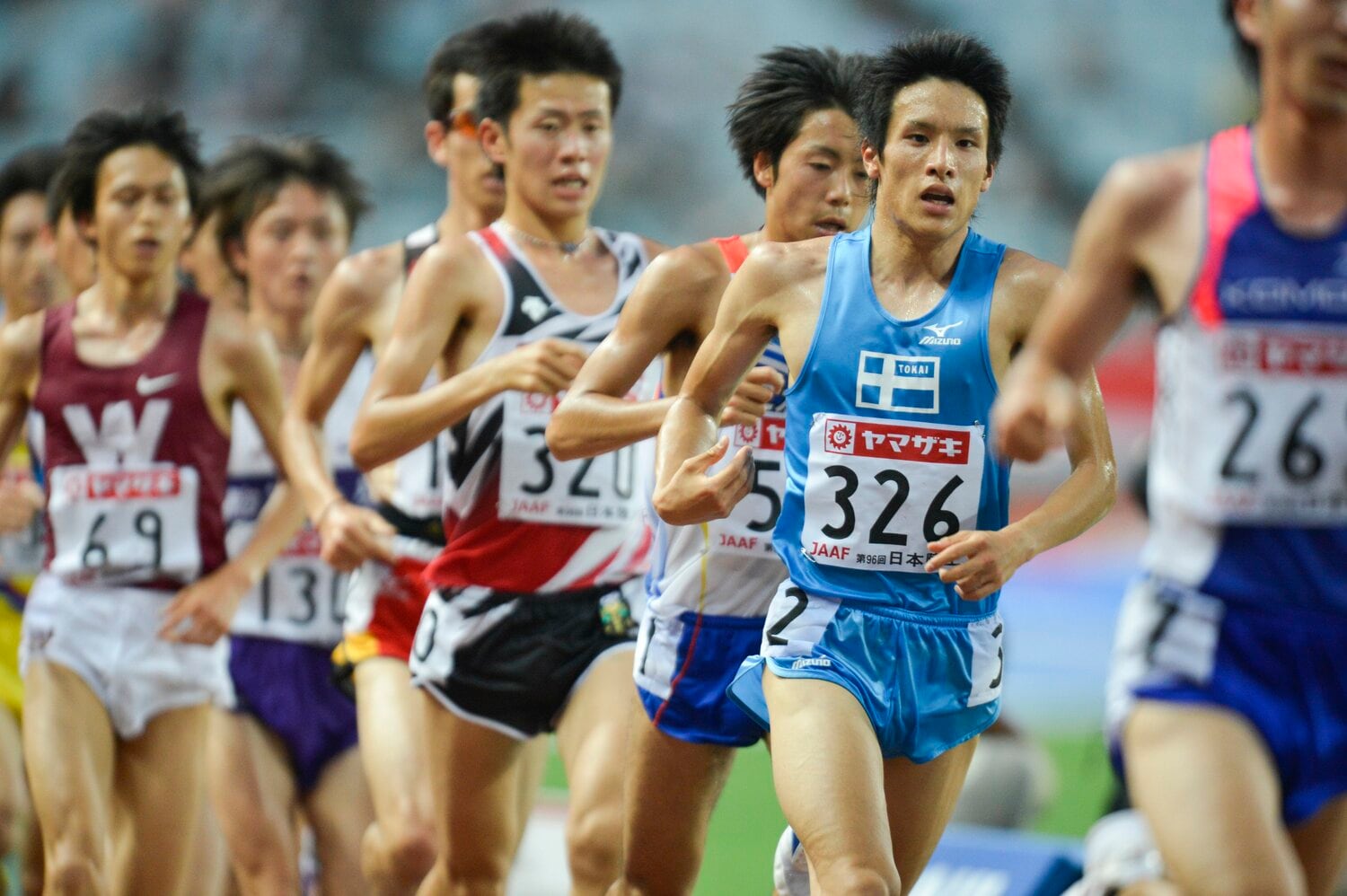 ロンドン五輪をかけた2012年の日本選手権1万ｍは10位に。この頃から村澤の歯車が狂い始める　©BUNGEISHUNJU