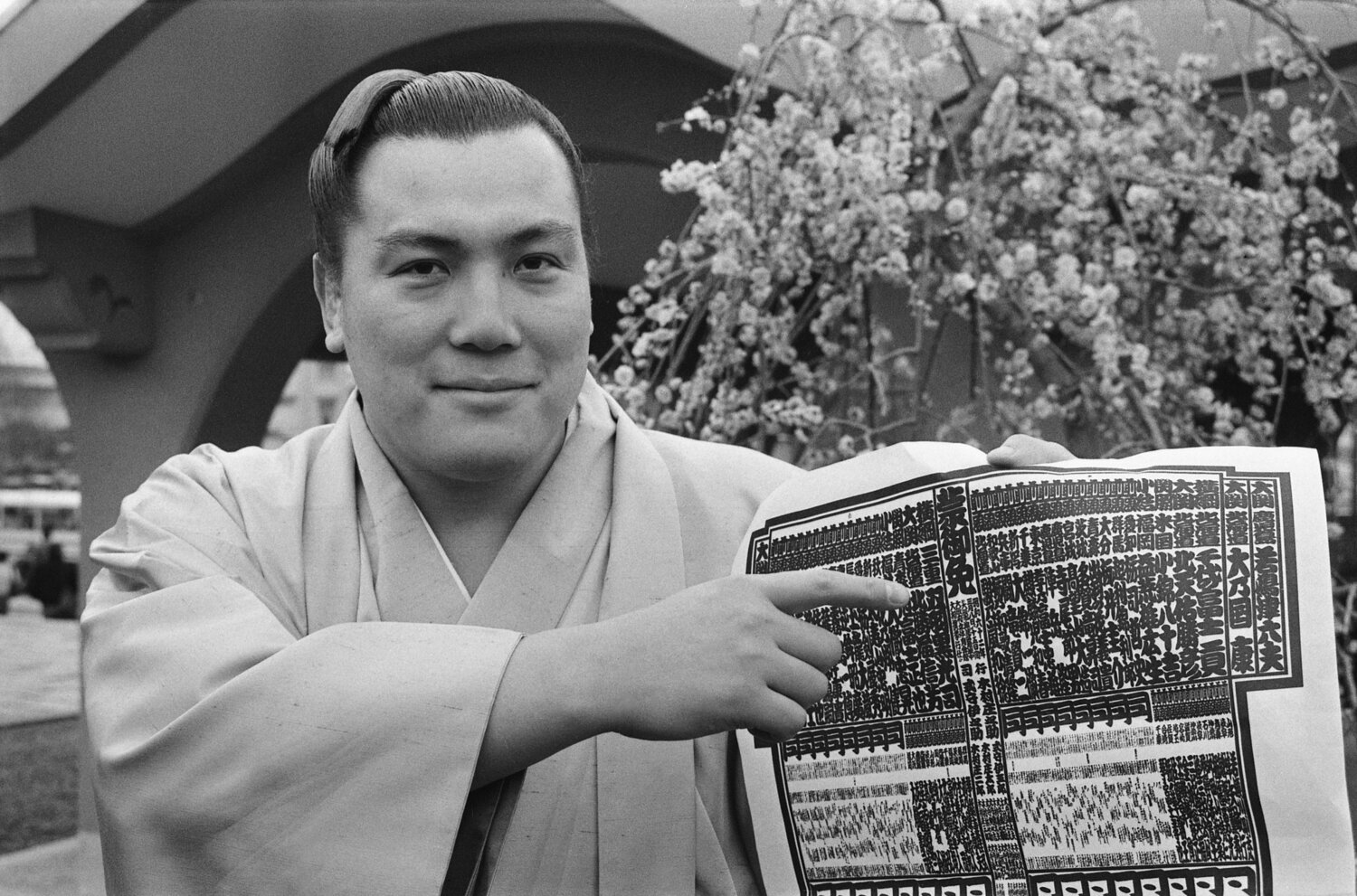 現役時代の「白ウルフ」こと益荒雄　©JIJI PRESS