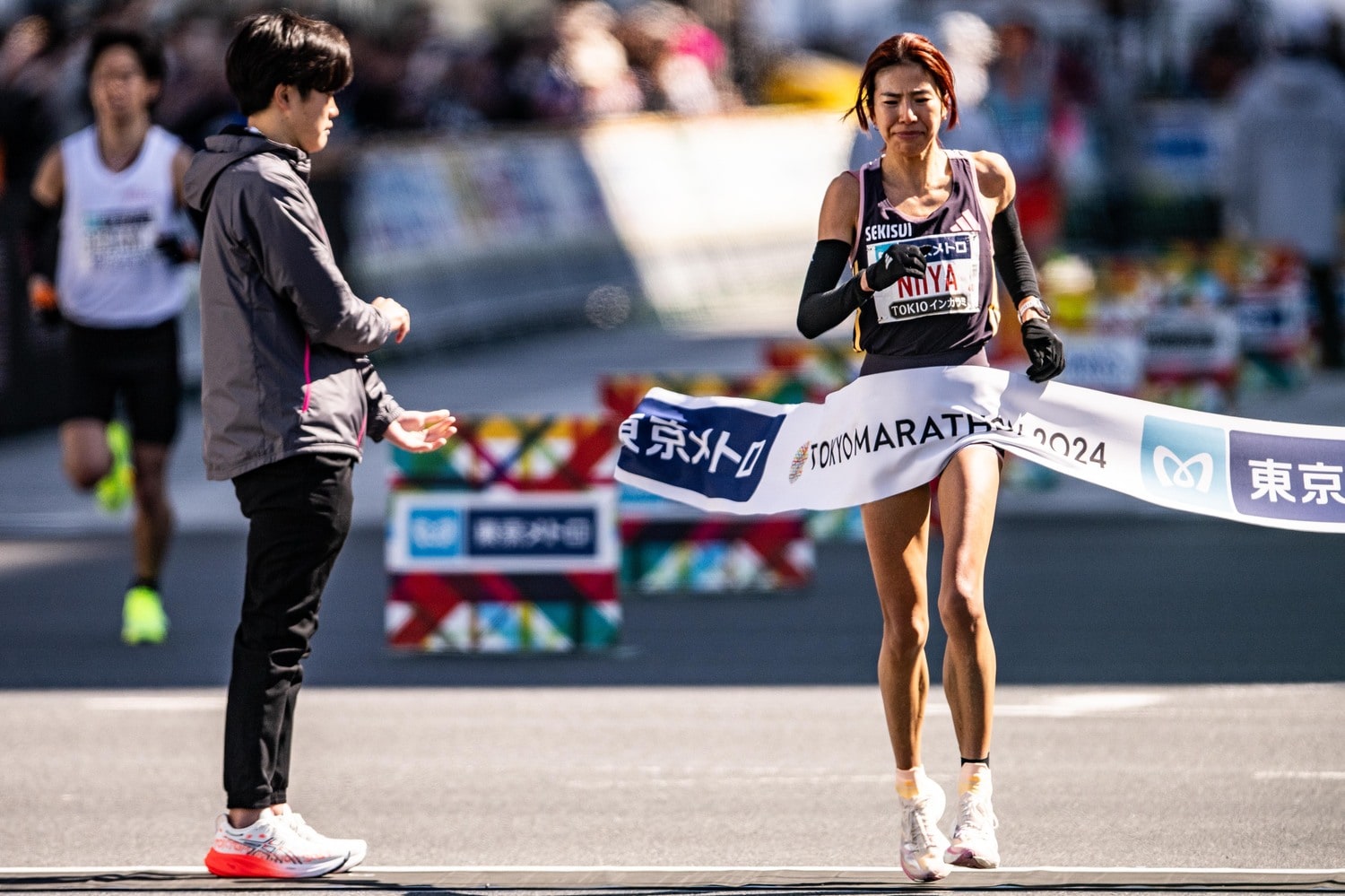 日本記録の更新を狙った新谷だったが、高速コースの東京で2時間21分50秒にとどまった　©Nanae Suzuki