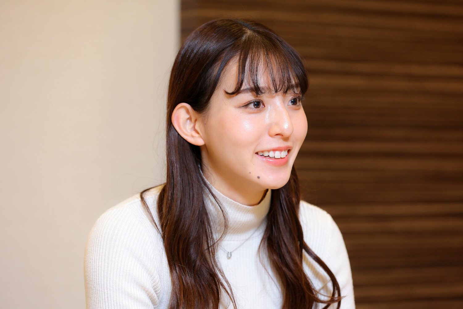 インタビューに応える宮原華音