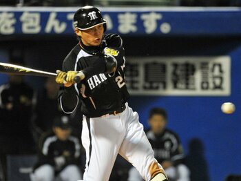 MLBとの親善試合で気づいた、統一球がメジャー球より飛ばない訳。＜Number Web＞ photograph by Hideki Sugiyama
