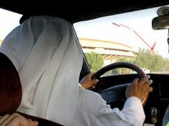 From:バーレーン「リゾート旅行のサッカー観戦。」＜Number Web＞ photograph by Shigeki Sugiyama