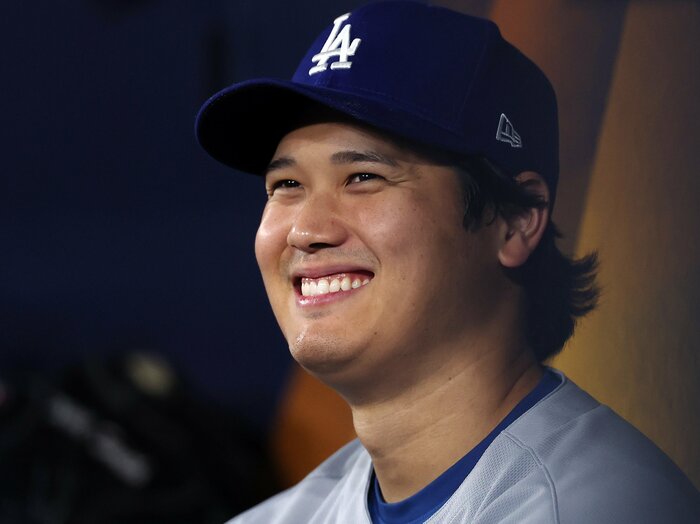 大谷翔平「さっき言った通りですね。同じ質問なので…」記者会見で大谷が“口にしない”話題…「10奪三振＆3HR」二刀流を支えるメンタリティの舞台裏＜Number Web＞ photograph by Getty Images