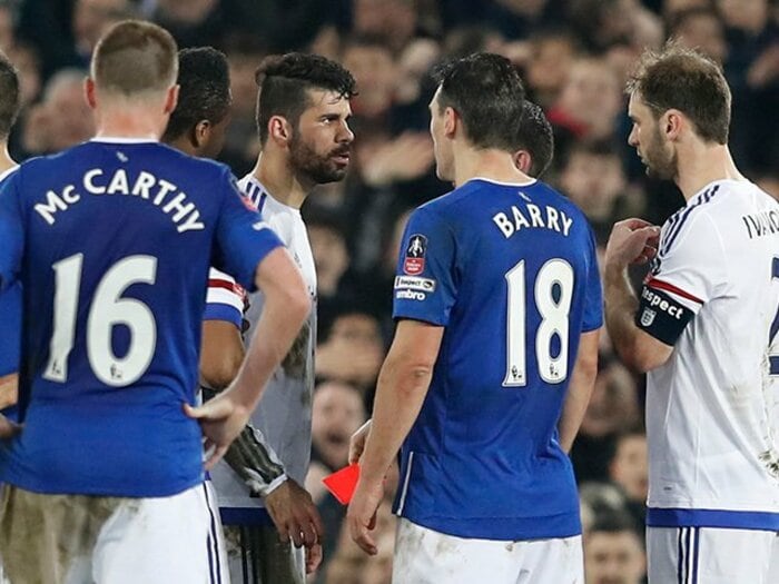 スペインで吹き荒れるコスタ不要論。メディアがあげつらう彼の「乱行」。＜Number Web＞ photograph by AFLO