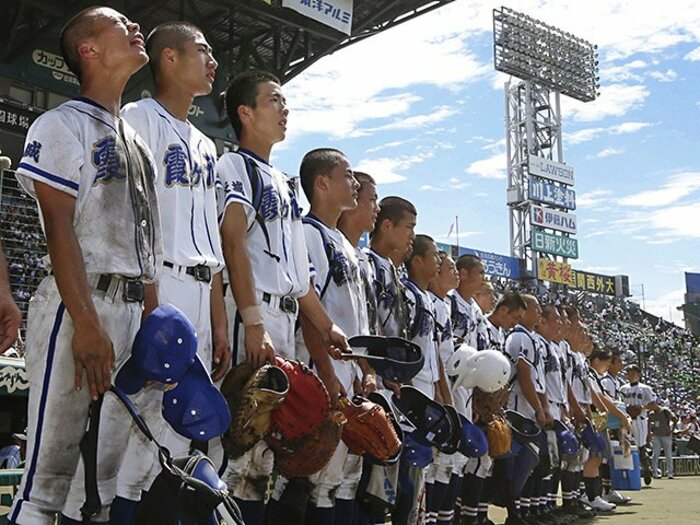 1度も打席に立てず交代した1年生。霞ヶ浦・宮崎莉汰の成長を祈る。＜Number Web＞ photograph by Kyodo News