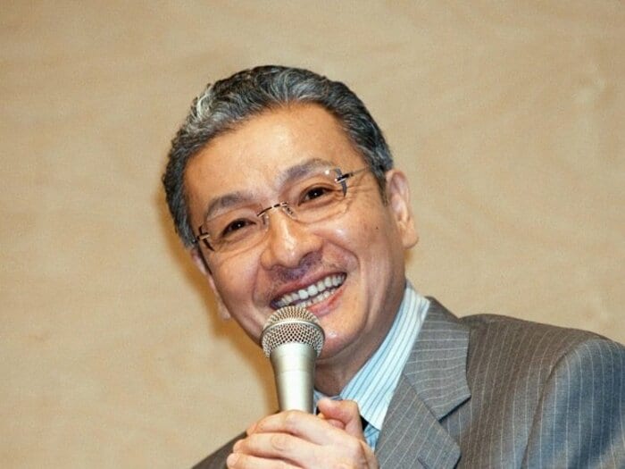 「巨人が優勝したら坊主になる」“広島ファン”久米宏が猛抗議された日…なぜ“優勝4日後”に坊主にしたのか？ 「早まるな」徳光和夫は久米に電報を送っていた＜Number Web＞ photograph by JIJI PRESS