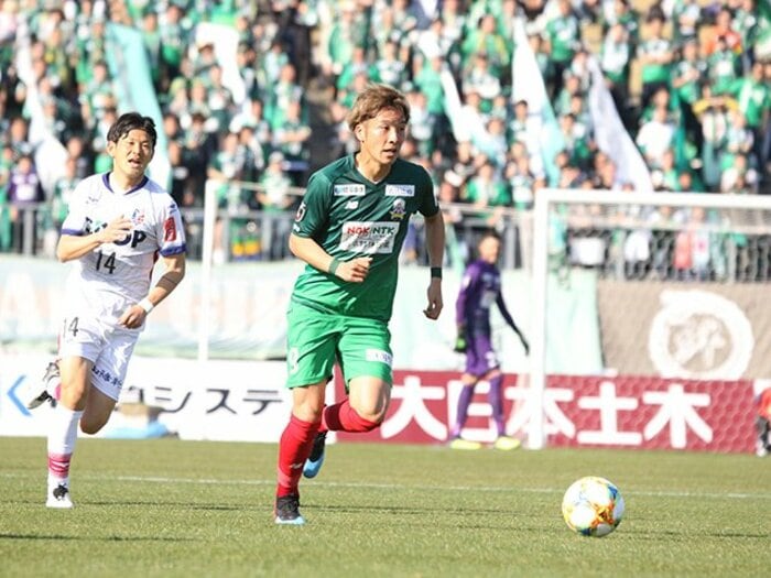 「岐阜ならサッカー上手くなるぞ」山岸祐也が信じた大木監督の言葉。＜Number Web＞ photograph by Takahito Ando