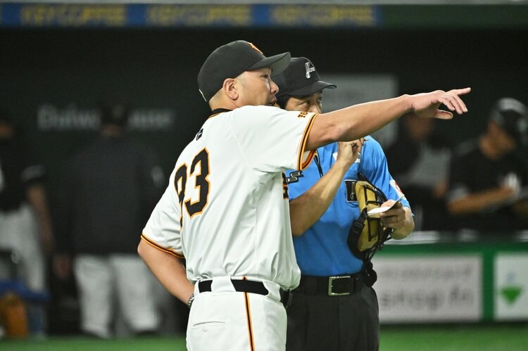 長年キャッチャーやっていて良かったな」前半戦首位ターンの巨人・阿部慎之助監督が自慢話？ “何をやってくるか分からない”阿部野球とは（3／4） -  プロ野球 - Number Web - ナンバー