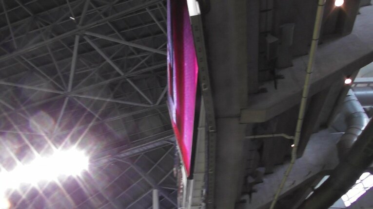 大谷のフリーバッティングはスクリーンに直撃 ©Aki