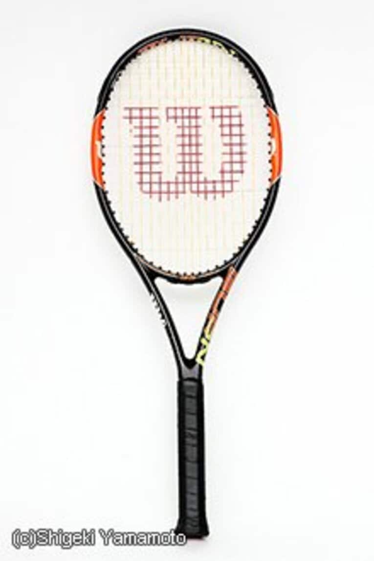 BURN 95（バーン95）
・使用時の錦織の年齢 25歳～（2015年～）
・現時点での主な戦績 ブリスベン国際　単・ベスト4、複・準優勝
・素材 ハイパフォーマンス・カーボン・ファイバー＋バサルト・ファイバー＋カロファイト・ブラック＋グラファイト
・全長 27.25インチ　重量 309g平均（一般市販品の場合）
・フェイス面積 95平方インチ
・定価39000円（2月下旬発売予定）  