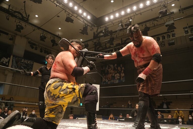 蛍光灯で殴り合い、大流血して…メキシコ人デスマッチファイター「もっと日本にいたい」ビオレント・ジャックの切実な思い「外国人がって…でも、ここがオレの家」(47)