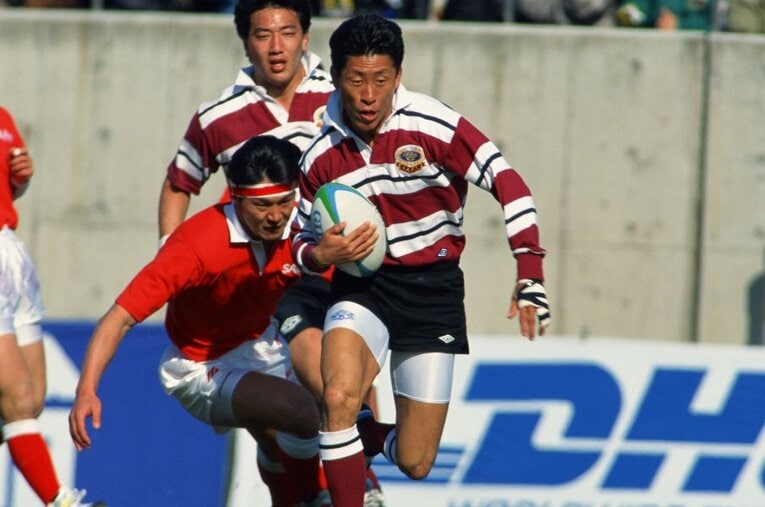 競技歴46年、62歳現役ラガーマンの吉野俊郎。写真はサントリー時代、1996年撮影 ／ photograph by AFLO