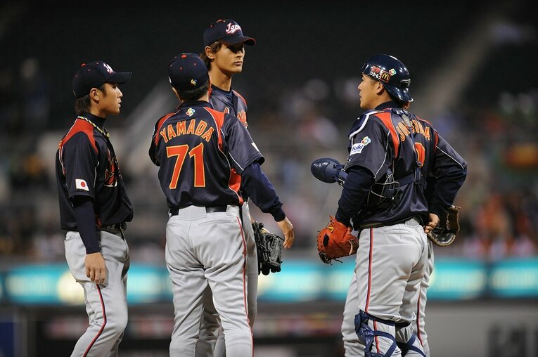 ダルビッシュ有、山田久志コーチ　©︎Naoya Sanuki