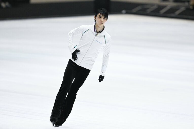 「6分間練習」を行う羽生