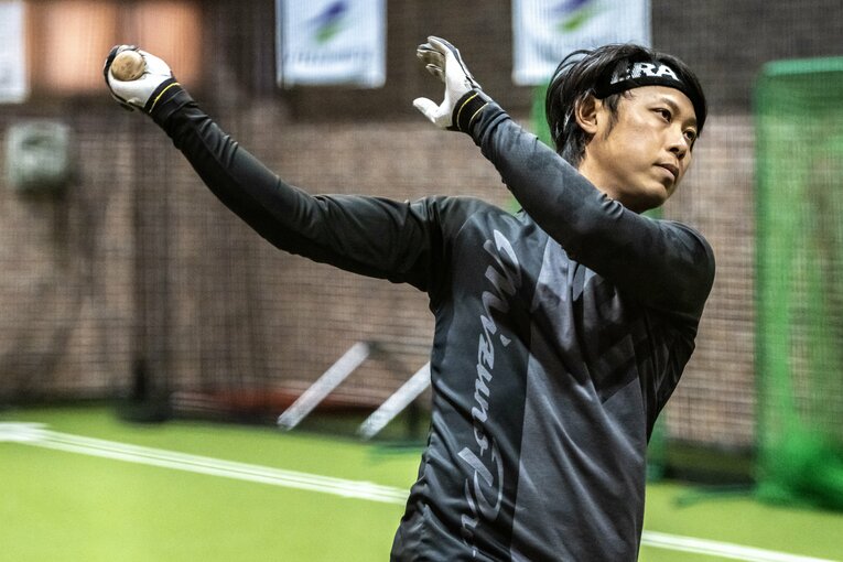 今季から新潟に入団した元阪神ドラ1の高山俊。NPB復帰を目指す　©Takuya Sugiyama