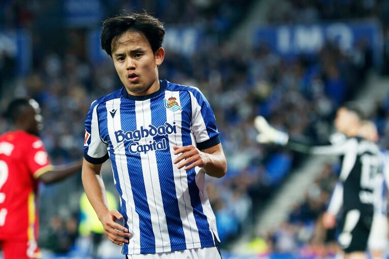 「珍しい…」久保建英がイラ立ったのは“反則覚悟の包囲網”ではなく…初タイトルから4日後「失望のMOM」“タケの自負”をカメラマンは感じた(13)