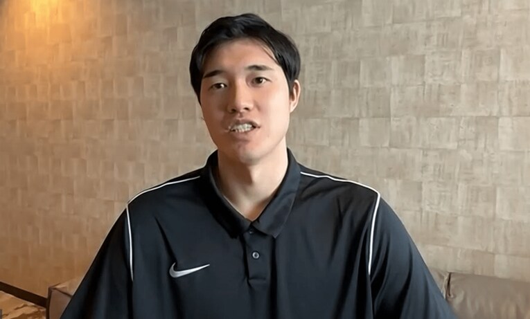 晴れやかな表情でオンライン会見に出席した渡邊雄太。8月のW杯への意気込みを口にした（筆者提供）