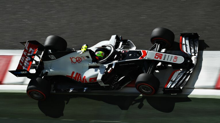 昨年12月にアブダビで行なわれたテストで残したタイムは、参加ドライバー15人のなかで最下位だった　©Getty Images