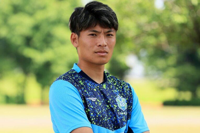 Jリーグで得点ランク3位タイの8ゴールをあげている湘南ベルマーレのFW町野修斗　©Shigeki Yamamoto