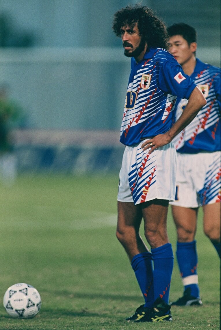 日本代表の10番を背負ったラモス　©BUNGEISHUNJU