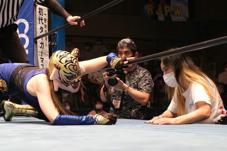 「はっきり言って、初代タイガーマスクのクローン」 《タイガー・クイーン》衝撃デビューに佐山聡も「思った以上の合格点」(23)