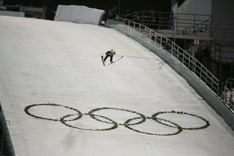 【高梨沙羅の軌跡】2014年、ソチ五輪（右にスワイプすると写真は続きます）　©Asami Enomoto/JMPA