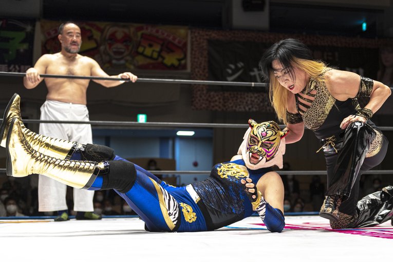 タイガー・クイーンと師匠でもあるジャガー横田の直接対決