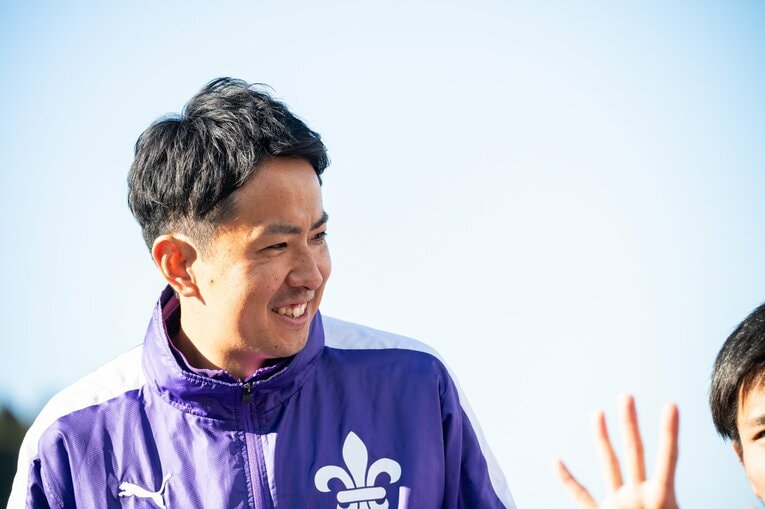 往路ゴールでは高林監督も笑顔だったが…　©Nanae Suzuki