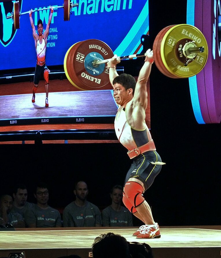 東京五輪に向けてスナッチ140kg、クリーン＆ジャーク175kgのトータル315kgが目標と語る糸数。（photograph by Kyodo News）