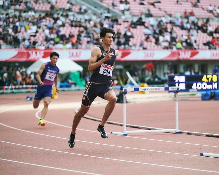 ストライドの大きな走りは魅力的。フラットレースの400ｍでも代表クラスの記録を持つ　©Yuki Suenaga