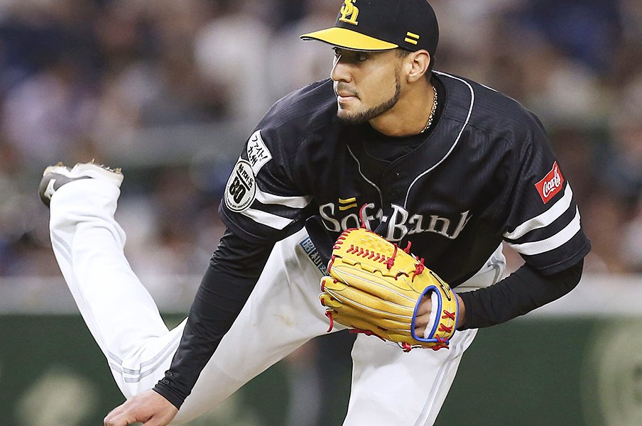 ホークス得意の後半戦ブーストが!逆転優勝はスアレス復帰で見えた。<Number Web> photograph by Kyodo News