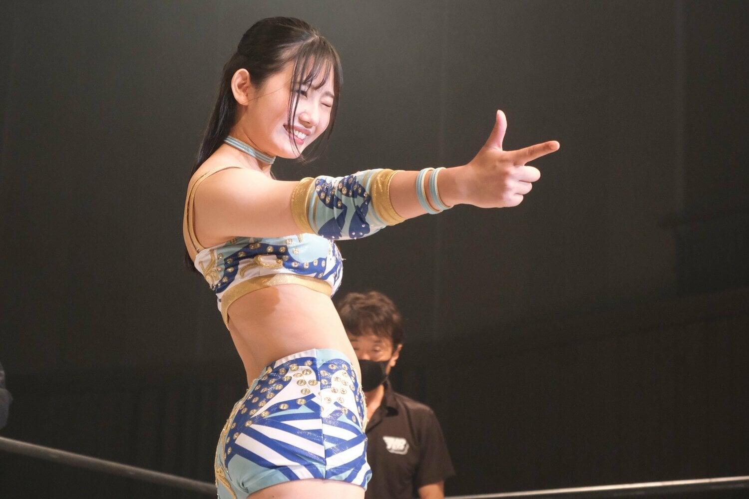 入場シーンの動きにも華やかさがある