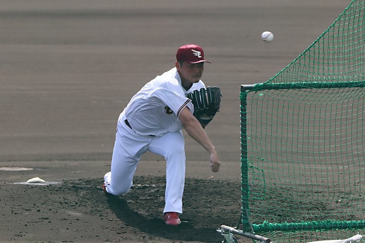 打撃投手を務める安樂©Kou Hiroo