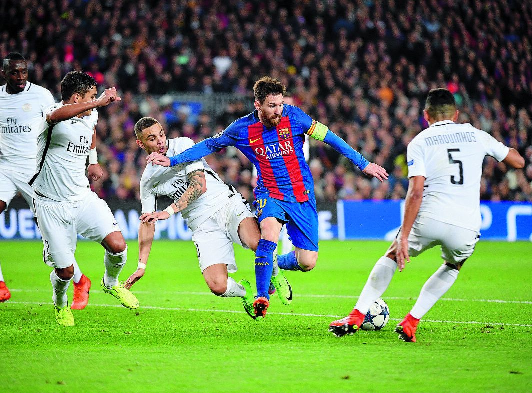 PSG入りが噂されるメッシ。レオナルドSDはその可能性に慎重な姿勢をくずさない　©Stéphane Mantey/L’Équipe