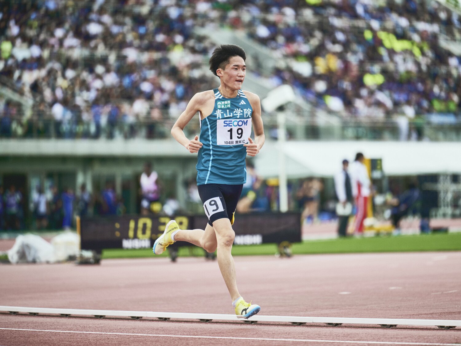 関カレ2部5000ｍで日本人2位となる6位に入った折田。先頭の留学生集団に果敢に勝負を挑むなど積極性も目立った　©︎Yuki Suenaga