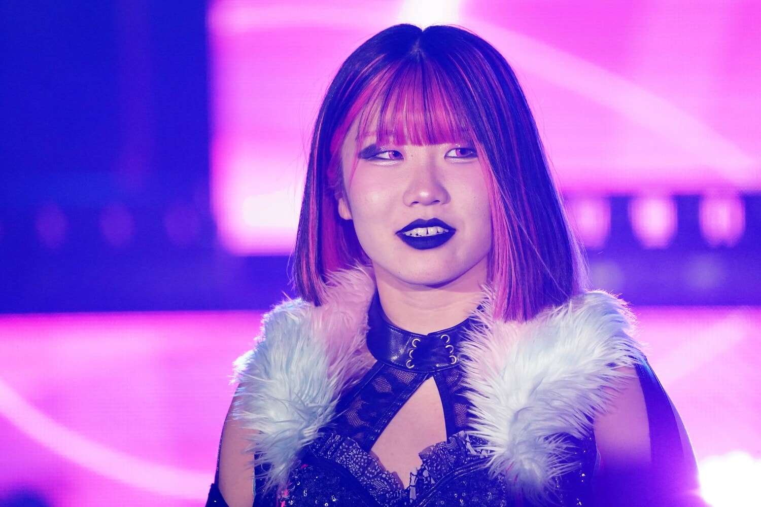 マイクには自信があるという吏南。SNSも巧みに使いこなして話題を提供している ©Essei Hara