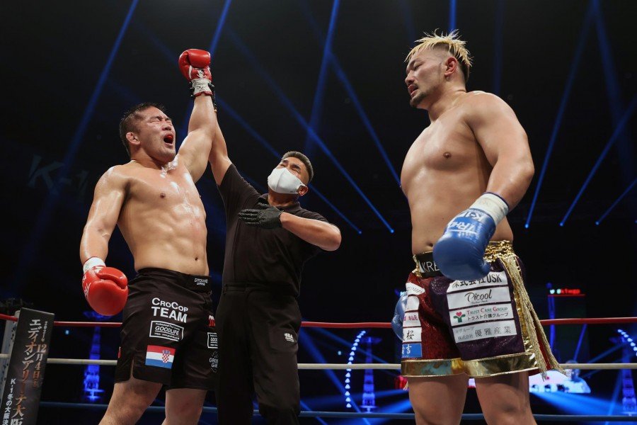 K-1初参戦で勝利を決めた瞬間、石井は吠えた